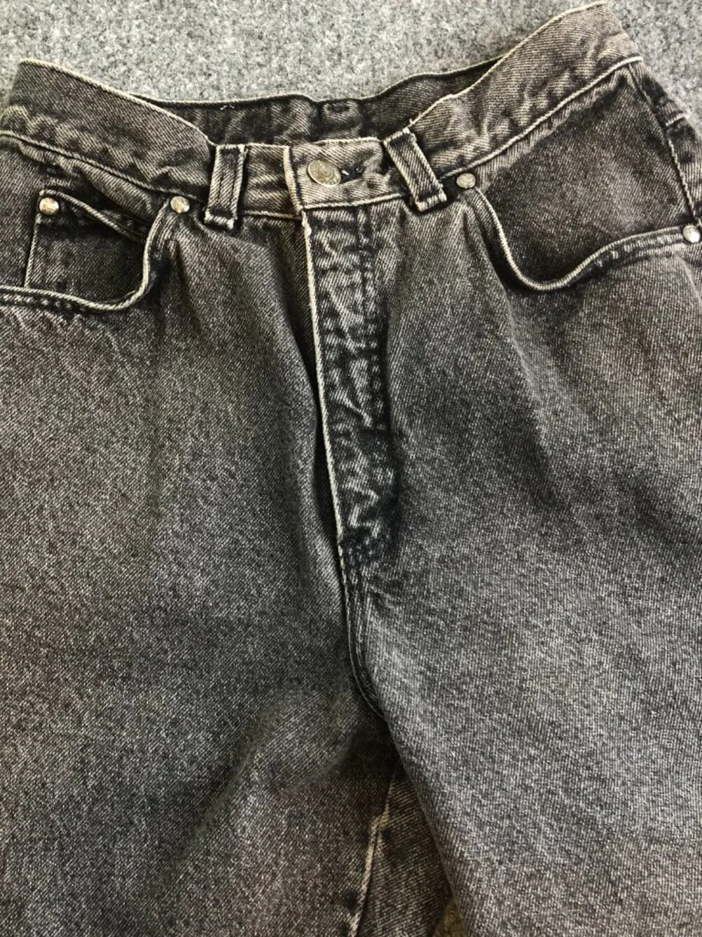 Vintage Levis Jeans Womens 25x30 Black 900 Series Tapered Mom USA High Waist - Picture 3 of 14